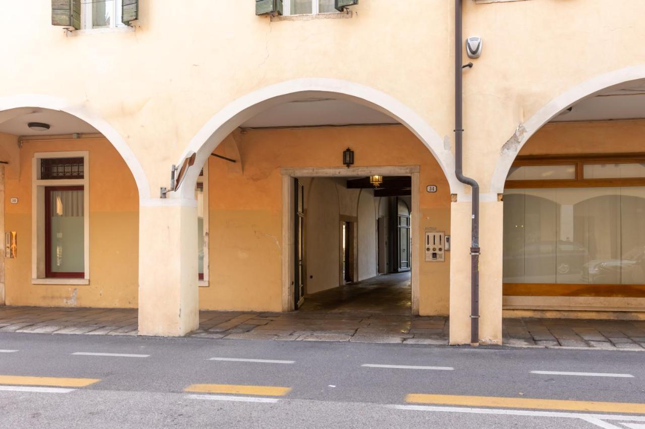 Casa Charleston In Palazzo Nobiliare Al Duomo Apartment Padova Exterior photo